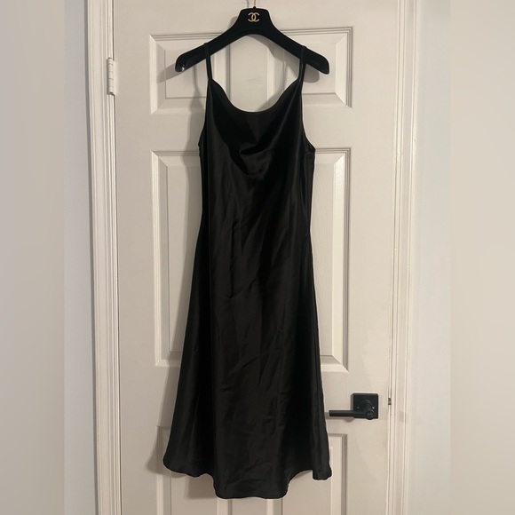 New With Tags Moueey black dress spaghetti strap, Cowell neck size Large - Picture 4 of 7